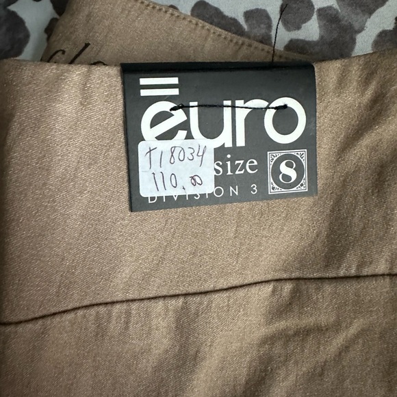 NWT Euro Classic denim, rhinestone cut out ankle Sz 8 - Picture 2 of 8